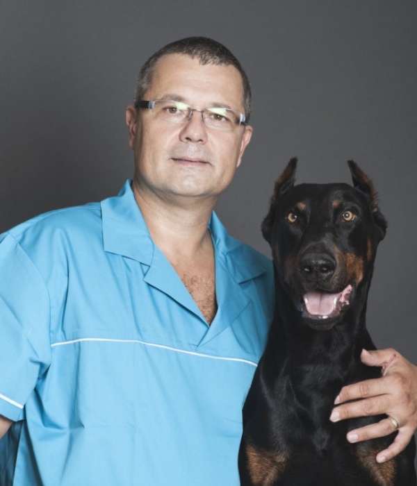 MVDr. Branislav Bajužík